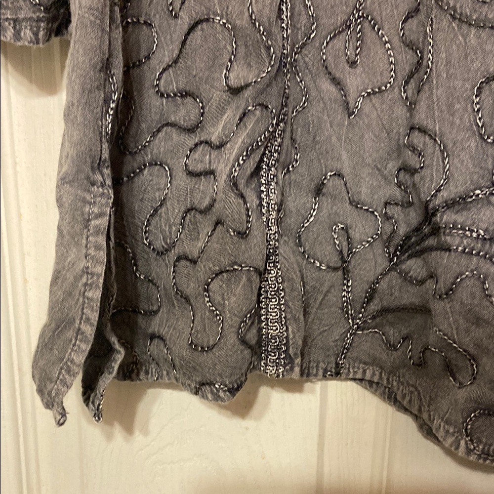 Ananda Design Gray Bell Sleeve Blouse with Ruffled Details - Picture 5 of 6